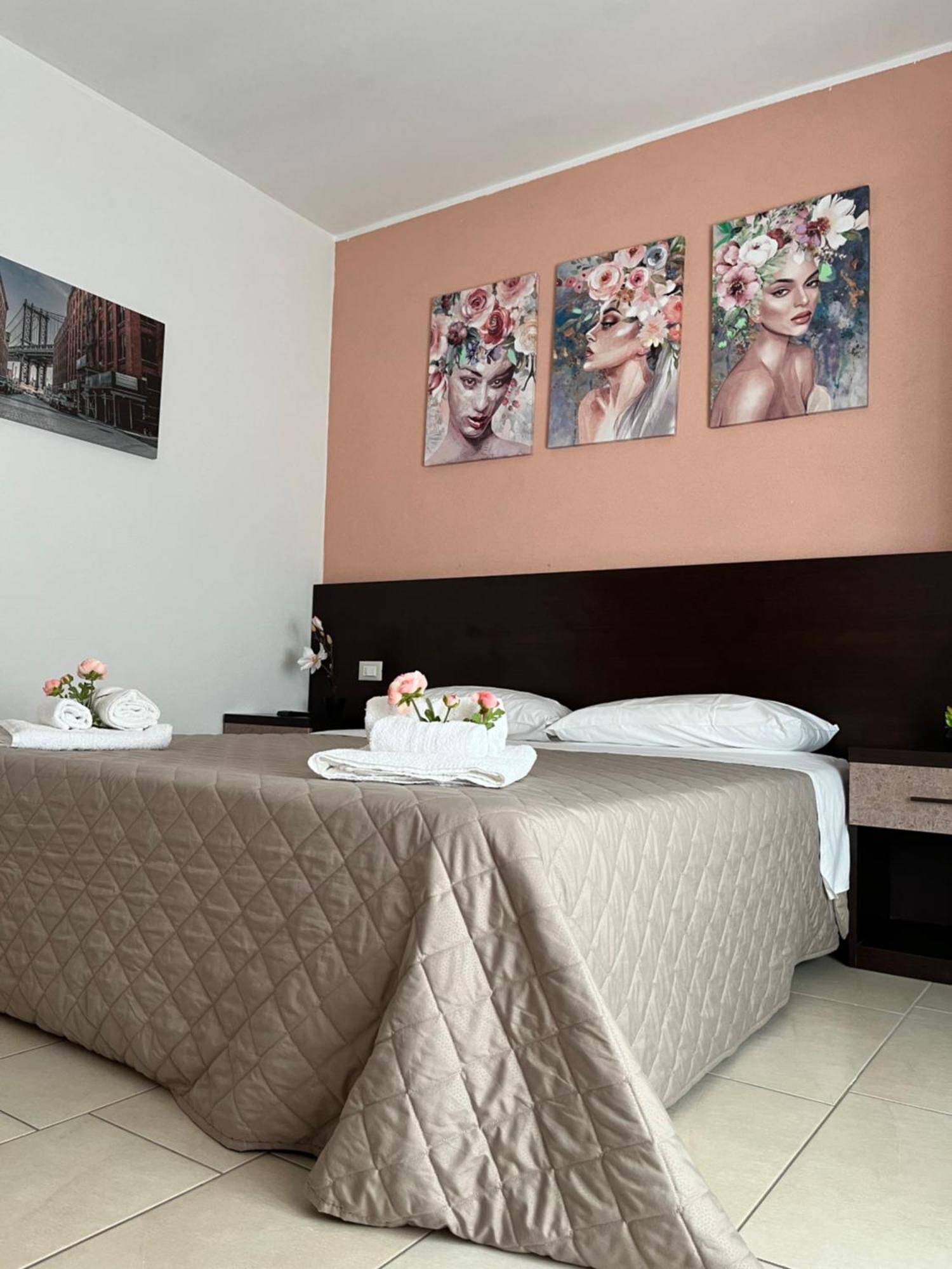 Bed & Breakfast La Rondinella Cerasolo Eksteriør billede